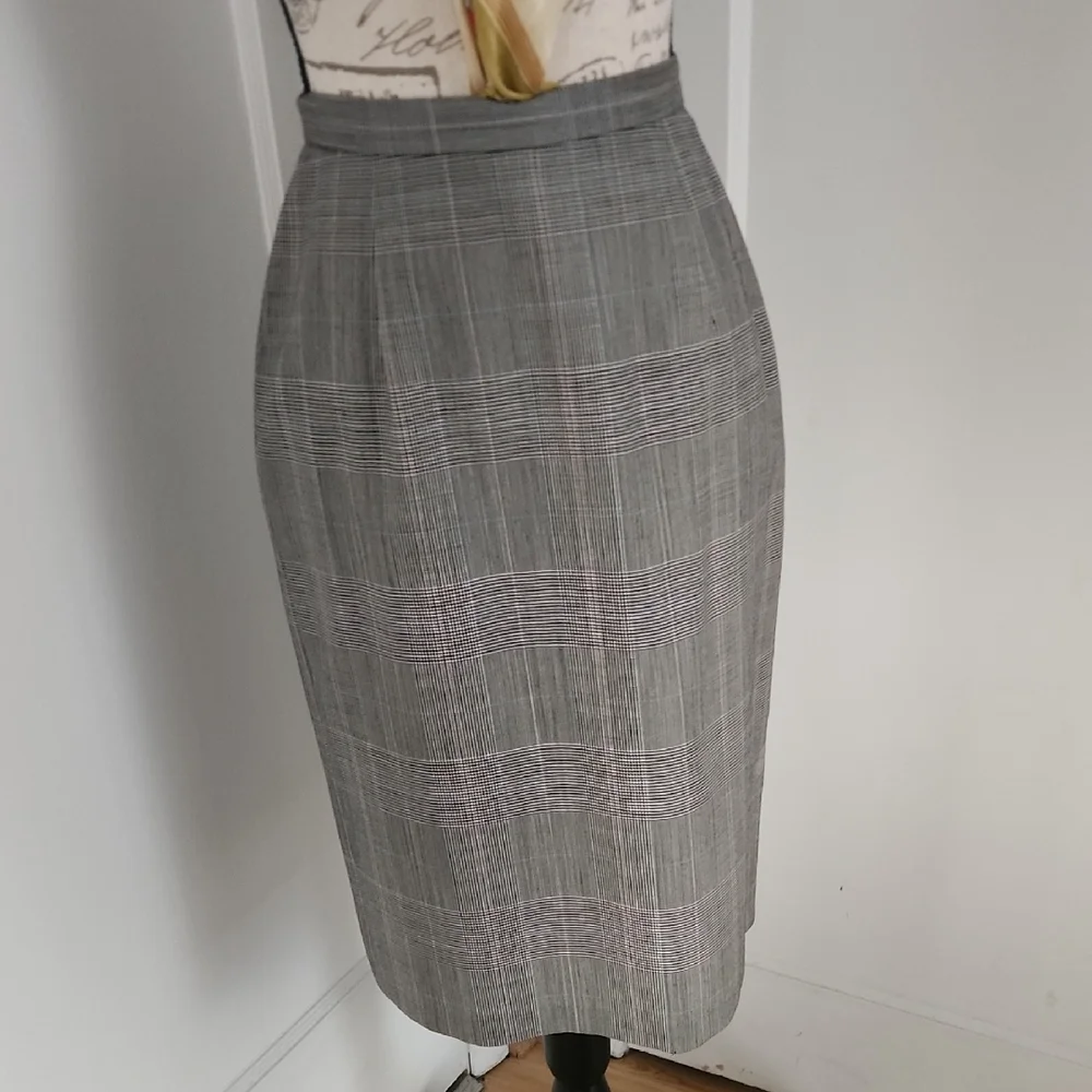 Ralph Lauren Gray Double-Breasted Women's Suit - Picture 8 of 13